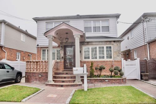 14939 123rd St, South Ozone Park, NY, 11420-4105 | Card Image