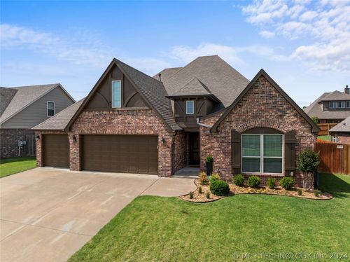 1604 E Quantico Street, Broken Arrow, OK, 74011 | Card Image