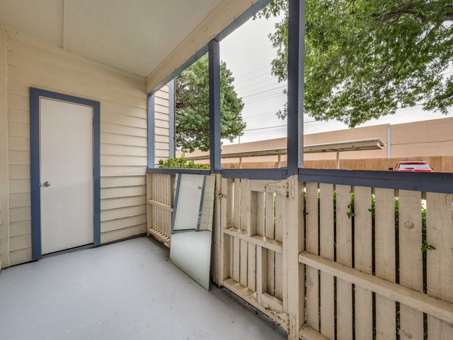 APT-308 - 1603 Marsh Ln, Condo with 2 bedrooms, 1 bathrooms and null parking in Carrollton TX | Image 21