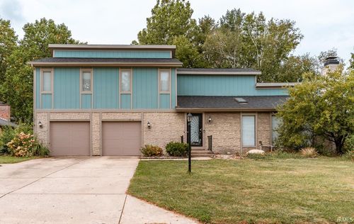 51843 Trowbridge Ln, South Bend, IN, 46637-1366 | Card Image