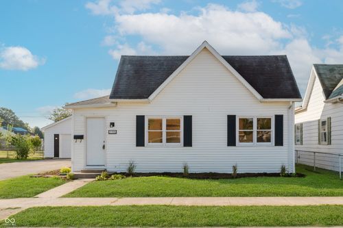 2705 S B St, Elwood, IN, 46036-2224 | Card Image