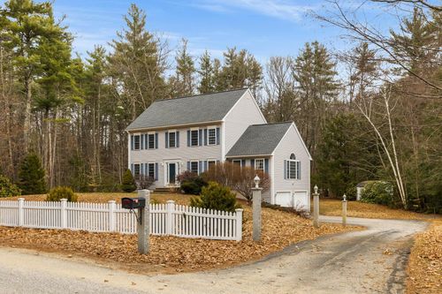 24 Ladd Rd, Brentwood, NH, 03833-6107 | Card Image