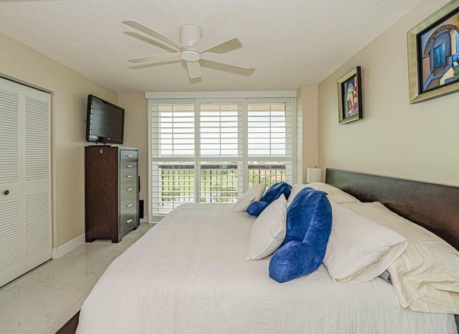806 - 3100 N Highway A1a, Condo with 3 bedrooms, 2 bathrooms and null parking in Hutchinson Island FL | Image 42