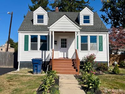 603 3rd Avenue, House other with 4 bedrooms, 1 bathrooms and null parking in North Brunswick NJ | Image 1