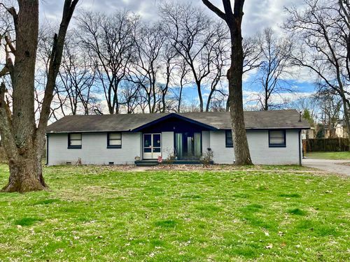 130 Colonial Dr, Hendersonville, TN, 37075-3205 | Card Image