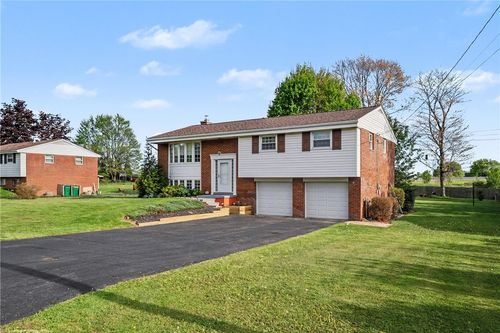156 Westwood Mnr, Butler, PA, 16001-1714 | Card Image