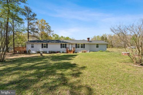 932 Eastern View Rd, Saint Stephens Church, VA, 23148-2228 | Card Image