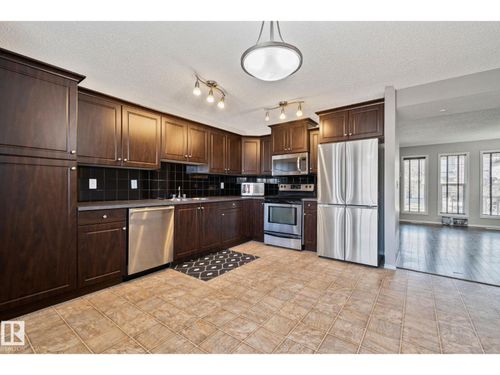 6 Vivian Way, Spruce Grove, AB, T7X0G9 | Card Image