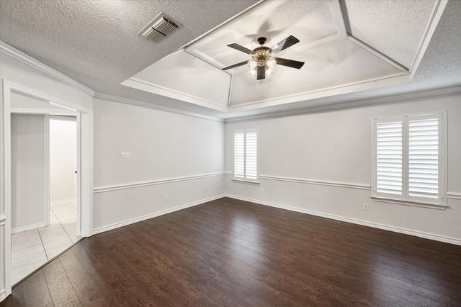 Secondary view of the second living room. | Image 7