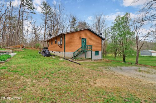 70 Linger Lake Dr, Crossville, TN, 38571-0276 | Card Image