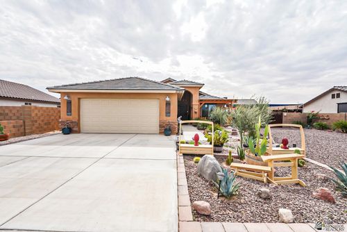 27373 Red Rock Rd, Wellton, AZ, 85356-3622 | Card Image