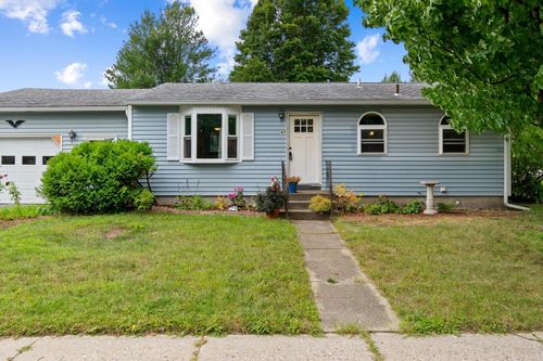 47 Randy Ln, Burlington, VT, 05408-1027 | Card Image