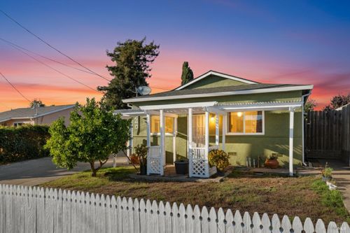 240 W Carolyn Dr, American Canyon, CA, 94503-1066 | Card Image