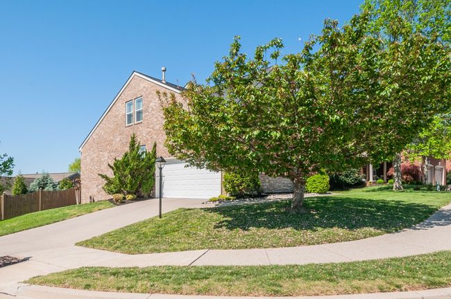 Gorgeous corner lot with a side-loading garage! | Image 44