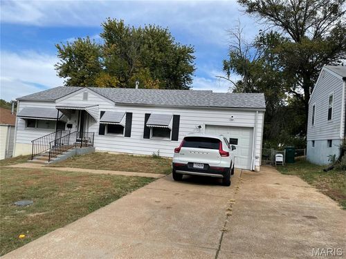 10236 Tappan Dr, Saint Louis, MO, 63137-2037 | Card Image