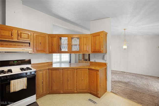 3 Fiddle Sticks, House other with 3 bedrooms, 2 bathrooms and null parking in Olmsted Twp OH | Image 14
