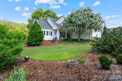 1621 Herbie Cir, Newton, NC, 28658-8346 | Card Image