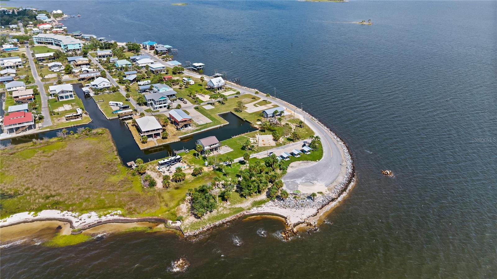 Land in HORSESHOE BEACH 4