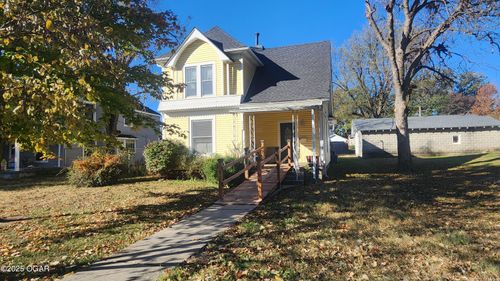 315 S Indiana Ave, Columbus, KS, 66725-1829 | Card Image