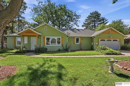 1320 S 90th St, Omaha, NE, 68124-1204 | Card Image