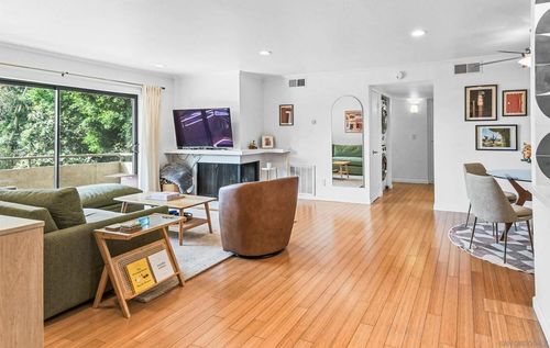 101-3940 Dove St, San Diego, CA, 92103-6407 | Card Image