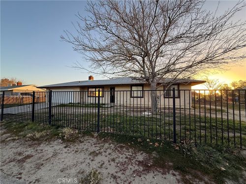 40942 159th St E, Lancaster, CA, 93535-7050 | Card Image