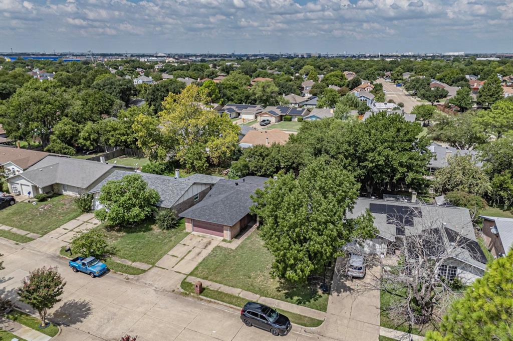 Michael Dr, Grand Prairie, TX 75052