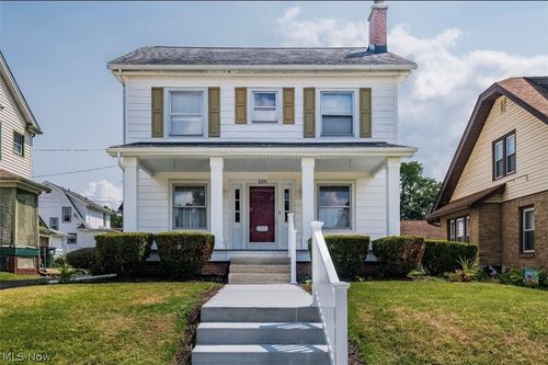 339 Korman Ave Ne, Massillon, OH, 44646-4527 | Card Image