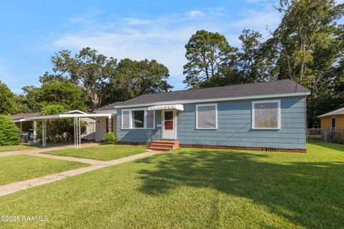 425 Missouri St, New Iberia, LA, 70563-1901 | Card Image