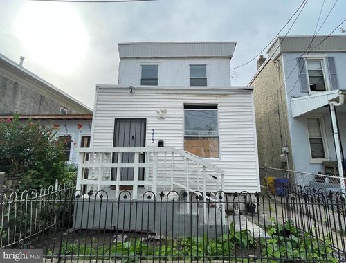 1905 Fillmore St, CAMDEN, NJ, 08104-2245 | Card Image