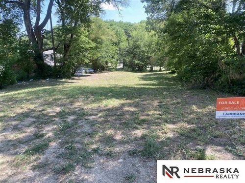 4212 Ames Ave, Omaha, NE, 68111-2148 | Card Image