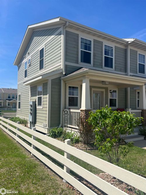 2130 Sapphire Lane, Fairfield, IA, 52556 | Card Image