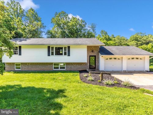 4431 Cherry Tree Ln, SYKESVILLE, MD, 21784-9606 | Card Image