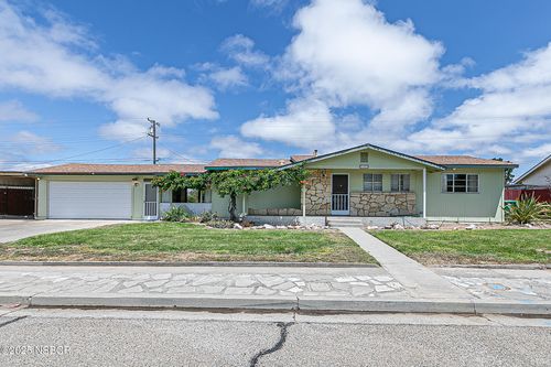 205 Shirley Ln, Santa Maria, CA, 93455-3140 | Card Image