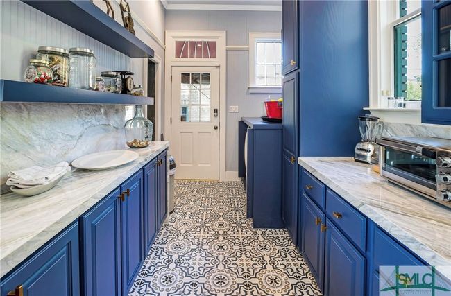 624 E Victory Dr, House other with 8 bedrooms, 5 bathrooms and null parking in Savannah GA | Image 18