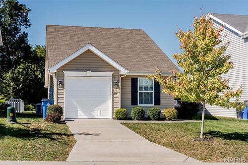815 Locust St, Washington, MO, 63090-4508 | Card Image