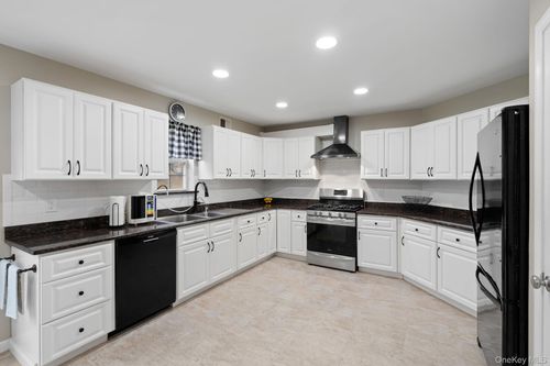 317 Angelo Dr, Montgomery, NY, 12549-1627 | Card Image