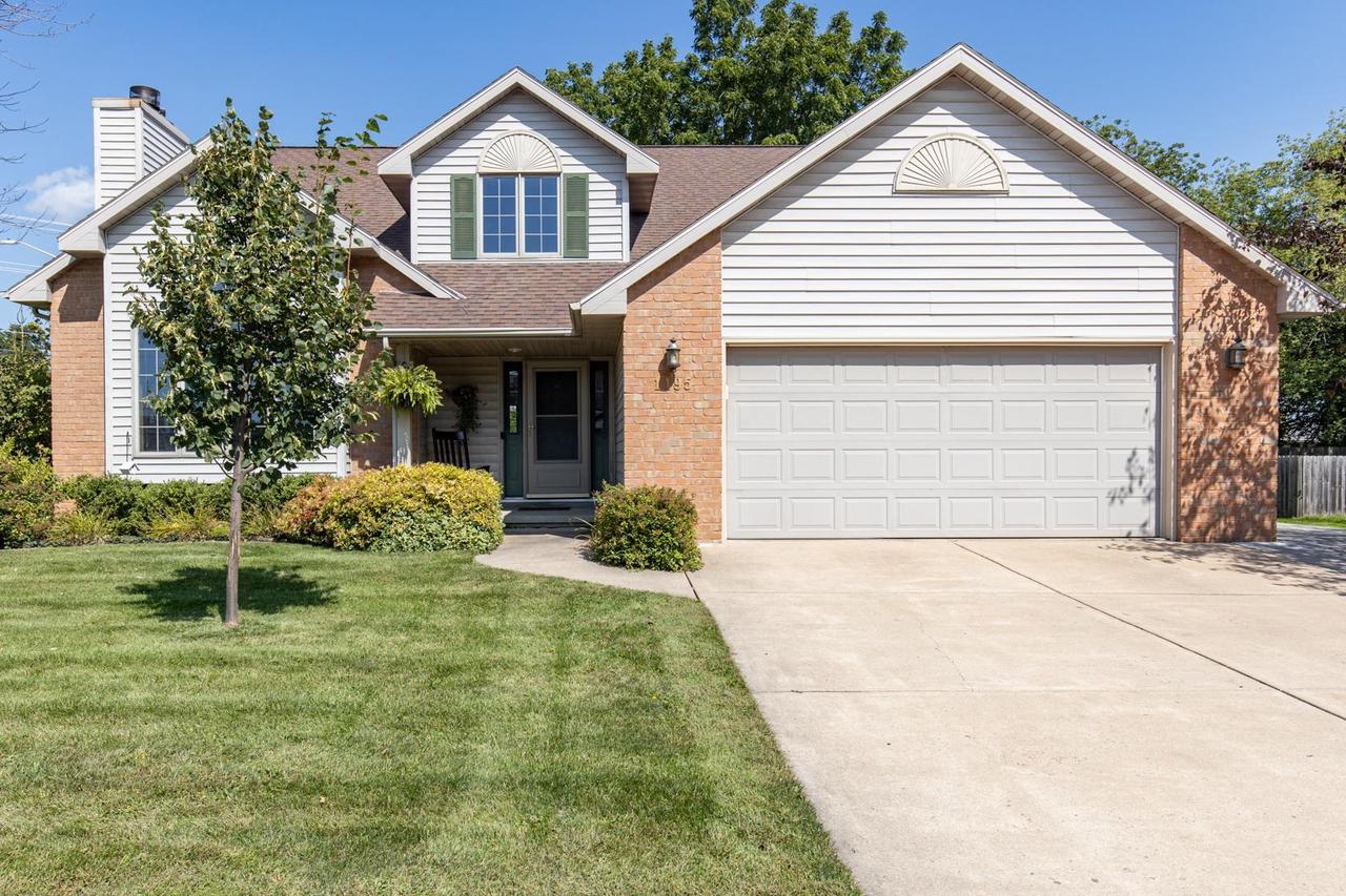 Cecil St, Neenah, WI 54956