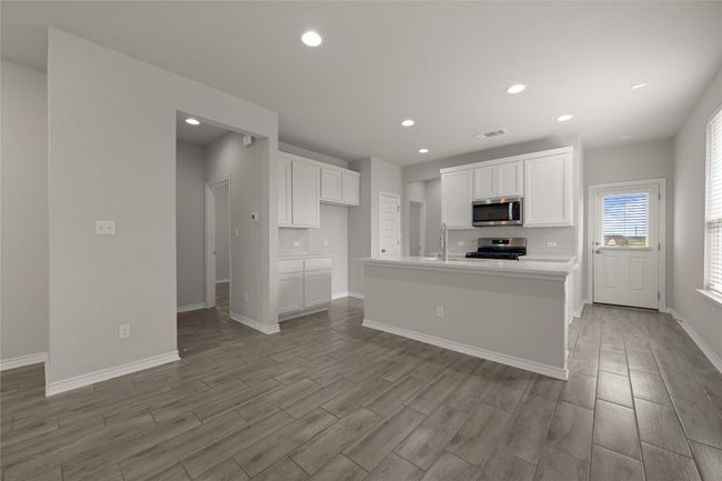 521 Rearing Mare Pass, House other with 4 bedrooms, 2 bathrooms and 4 parking in Georgetown TX | Image 13