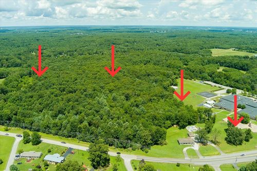 3710 Lantana Rd, Crossville, TN, 38572-5552 | Card Image