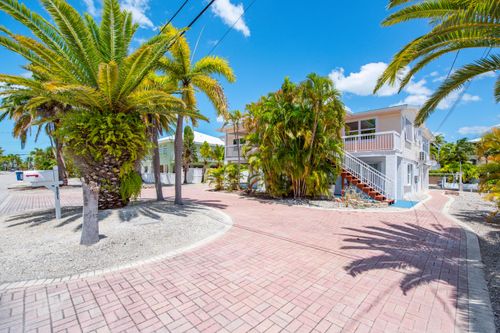 951 Lagoon Dr, Summerland Key, FL, 33042-4834 | Card Image