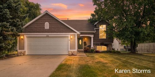 7792 Westside Dr, Hudsonville, MI, 49426-8695 | Card Image