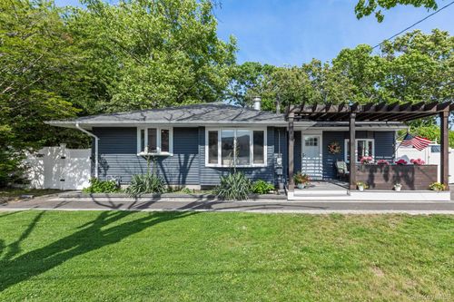 21 Choate Ave, Selden, NY, 11784-1705 | Card Image