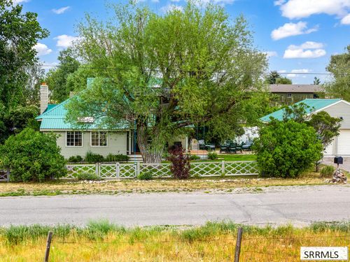 315 E Harper Ave, Driggs, ID, 83422-5198 | Card Image