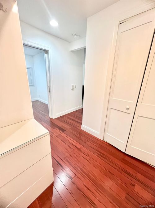 apt-1d-19-80 Starr St, Ridgewood, NY, 11385-1274 | Card Image