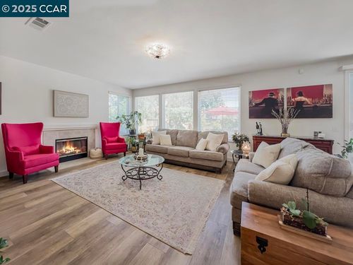 10552 Clarks Fork Cir, Stockton, CA, 95219-7181 | Card Image