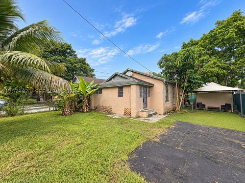1-7560 Ne Miami Ct, Miami, FL, 33138-4334 | Card Image