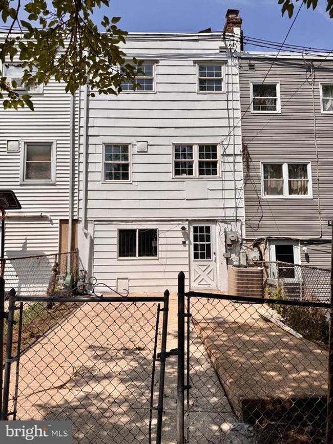 1504 Bonwood Rd, Townhouse with 3 bedrooms, 1 bathrooms and null parking in WILMINGTON DE | Image 35