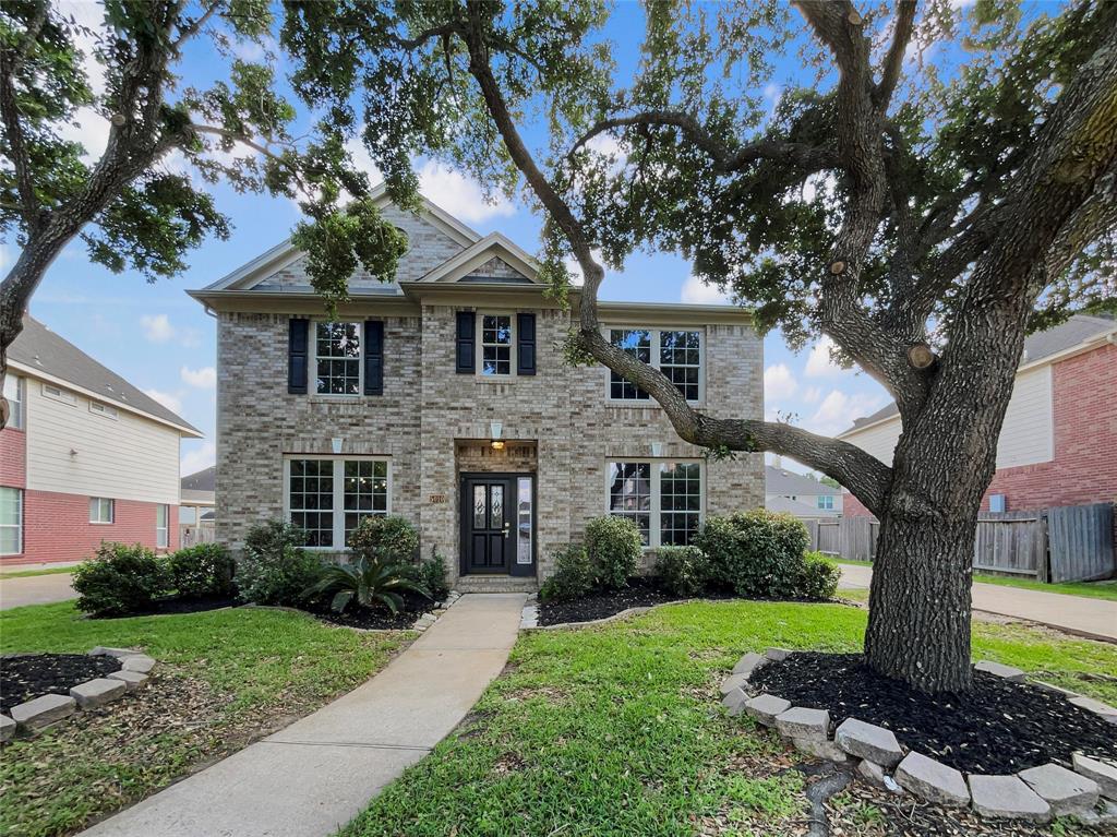 Hearth Hollow Ln, Sugar Land, TX 77479