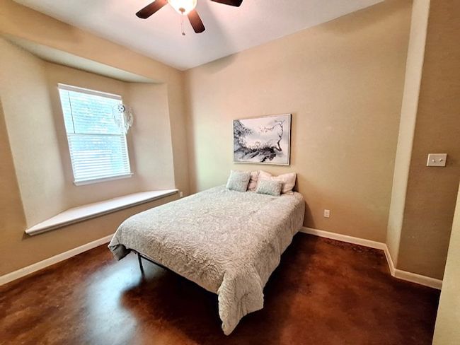 Secondary Bedroom with window seat | Image 16